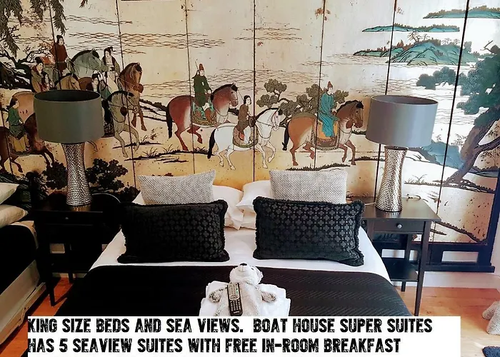 Boat House Super Suites